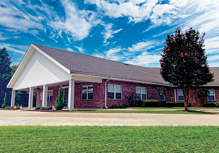 CEDAR CREEK LODGE 01