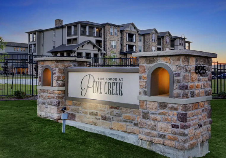 The Lodge at Pine Creek 01